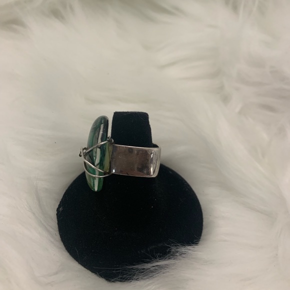 Handmade Sterling Silver and Green Glass ring S 7 - Picture 3 of 6